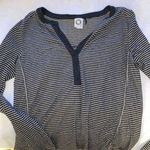 Anthropologie long sleeve top